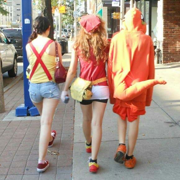 Custom Cosplay - Picture 2 of 8